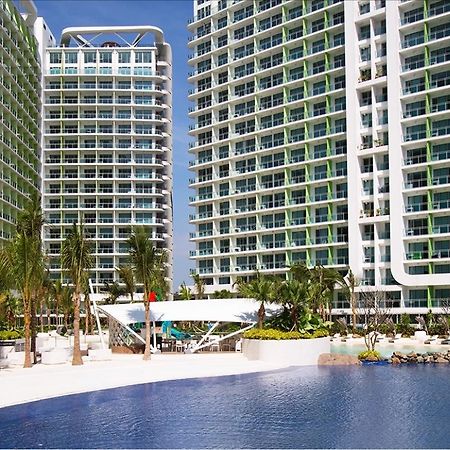 Azure Urban Resort Residences Manille Extérieur photo