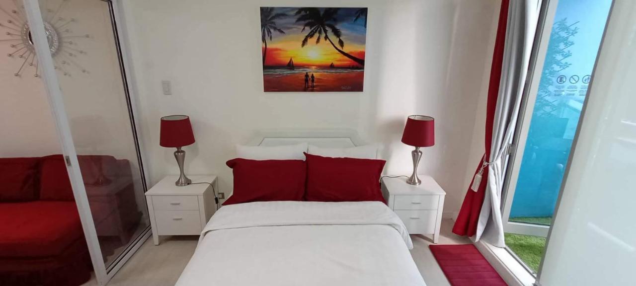 Azure Urban Resort Residences Manille Extérieur photo