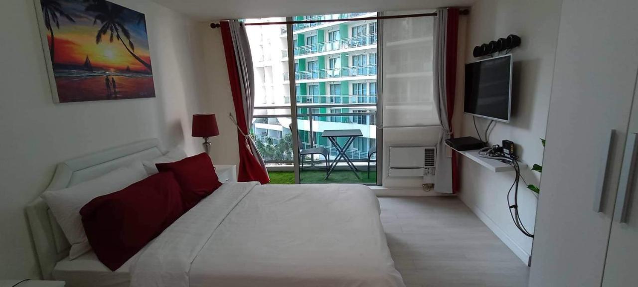 Azure Urban Resort Residences Manille Extérieur photo