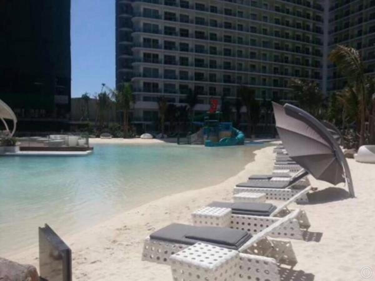 Azure Urban Resort Residences Manille Extérieur photo