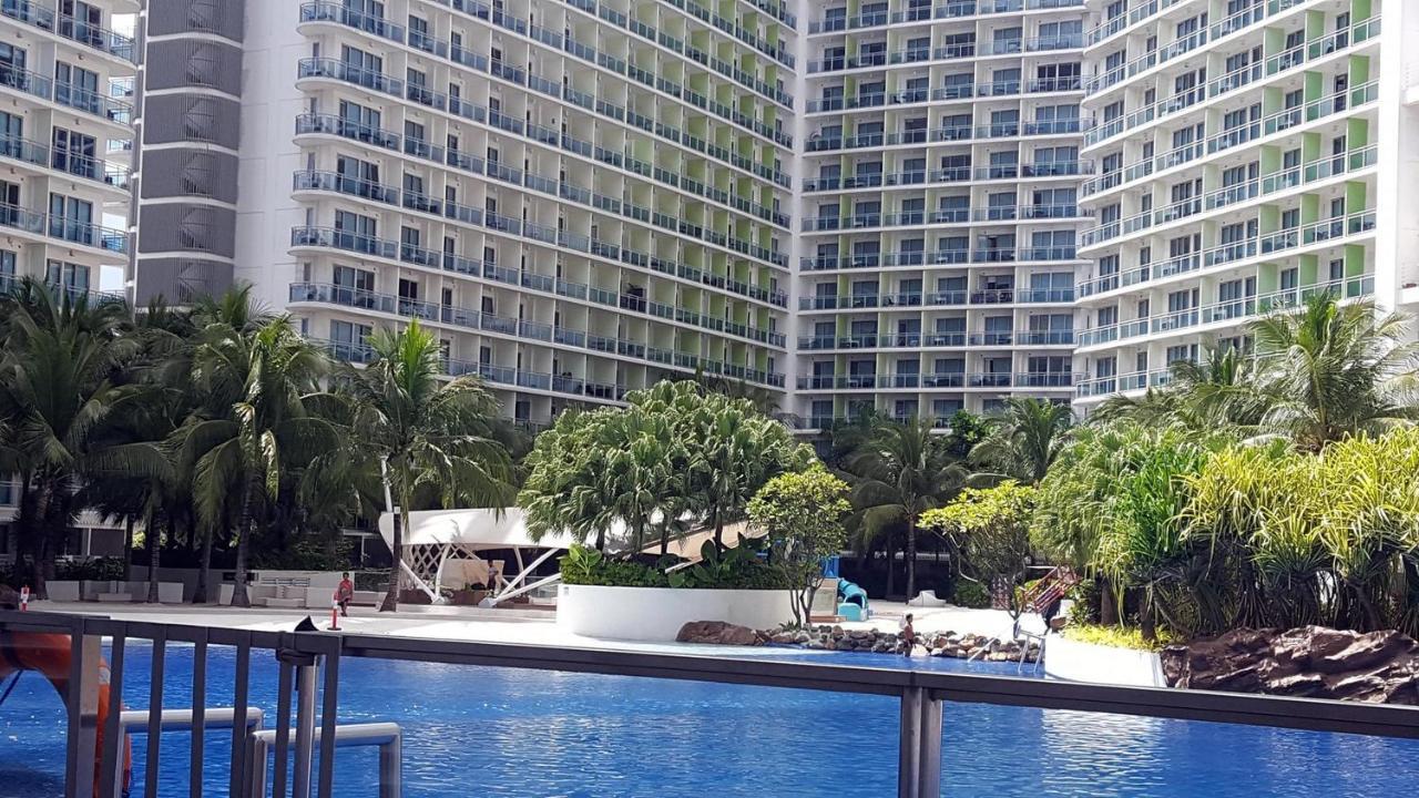 Azure Urban Resort Residences Manille Extérieur photo