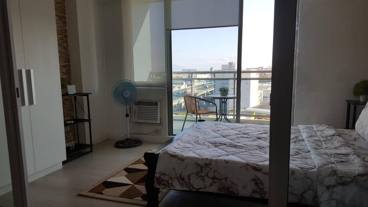 Azure Urban Resort Residences Manille Extérieur photo